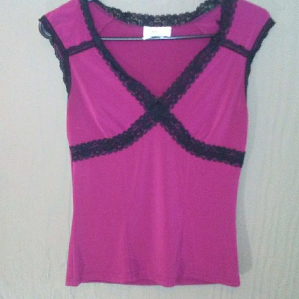 Byer CaliforniaIZ Pink Top